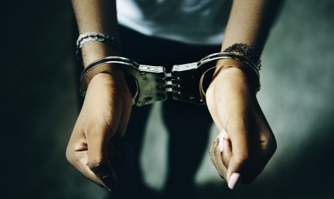 Aгресивно однесување кон полициски службеници: Четворица Американци се уапсени во Кисела Вода – го нарушиле јавниот ред и мир со вербална расправија и физичка пресметка
