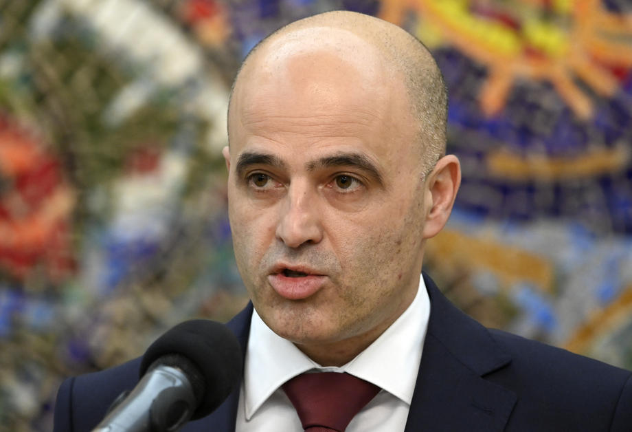 Лидерот на СДСМ предупредува да не се повторува хаосот во Скопје на национално ниво – опозициската кандидатка на претседателските избори може да биде квалитетна како Арсовска, вели Ковачевски