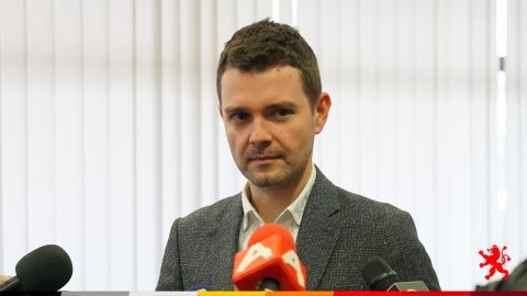 Потпретседателот на ВМРО-ДПМНЕ се осврна на изборните нерегуларности – случаи на притисок врз гласачите и случаи на семејно и колективно гласање, но генерално изборите пројдоа во фер и демократска атмосфера, вели Муцунски
