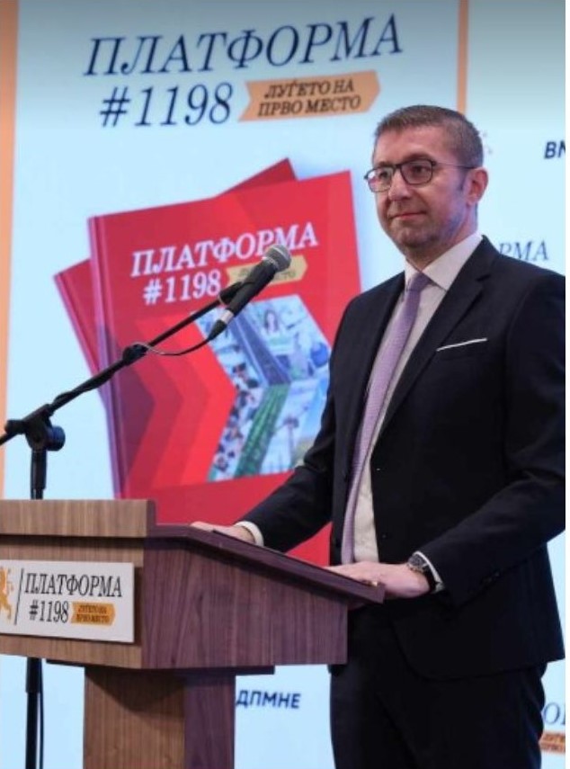 Претседателот на ВМРО-ДПМНЕ алармира за коалициски заговор пред парламентарните избори – СДСМ очекуваат да формираат влада со сите албански партии, тие се загрижени единствено за иднината на нивните фотелји