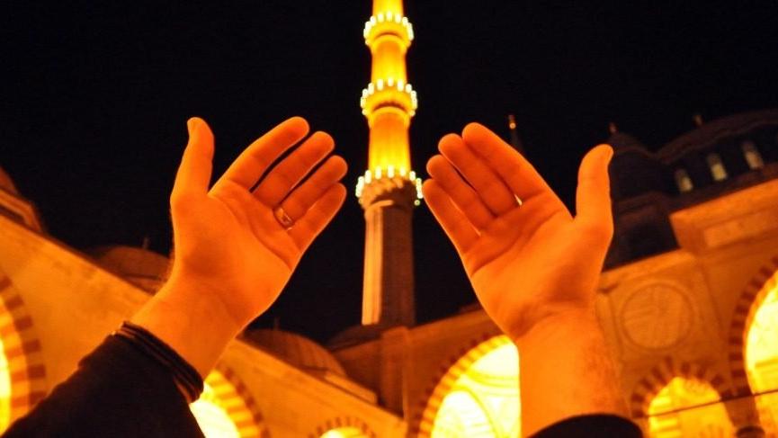 Како муслиманите го прославуваат Рамазан Бајрам?