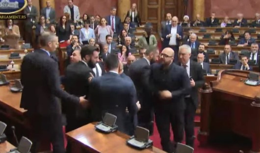 Српската опозиција со посебен закон бара одложување на изборите