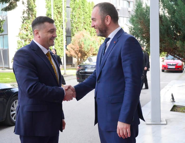 Тошковски на средба со министерот за внатрешни работи на Молдавија