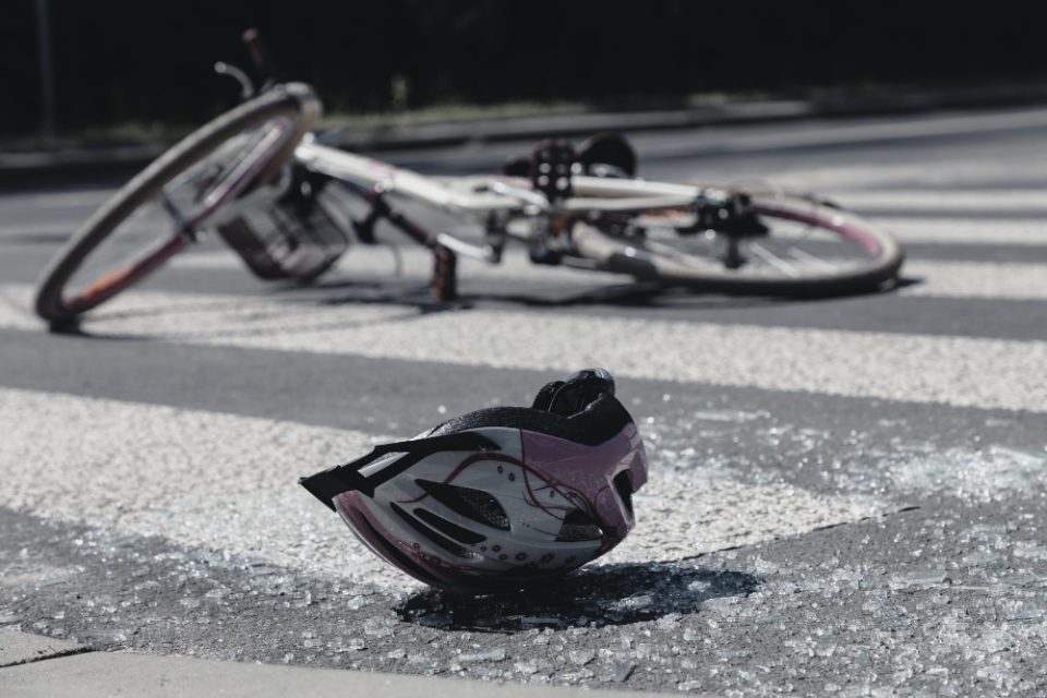 Почина велосипедист, откако скопјанец со товарно возило удрил во него