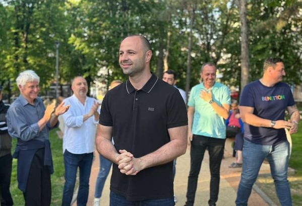 Собир за промени: ВМРО-ДПМНЕ Владо Мисајловски се сретна со кумановци, изрази верба во изборниот успех на претседателските избори
