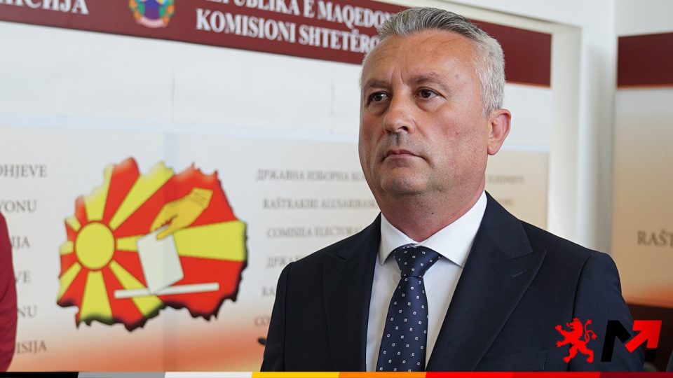 „До 28 мај очекуваме да се формира Собранието, а до средина на јуни нова влада“, вели Сајкоски по земањето мандати во ДИК