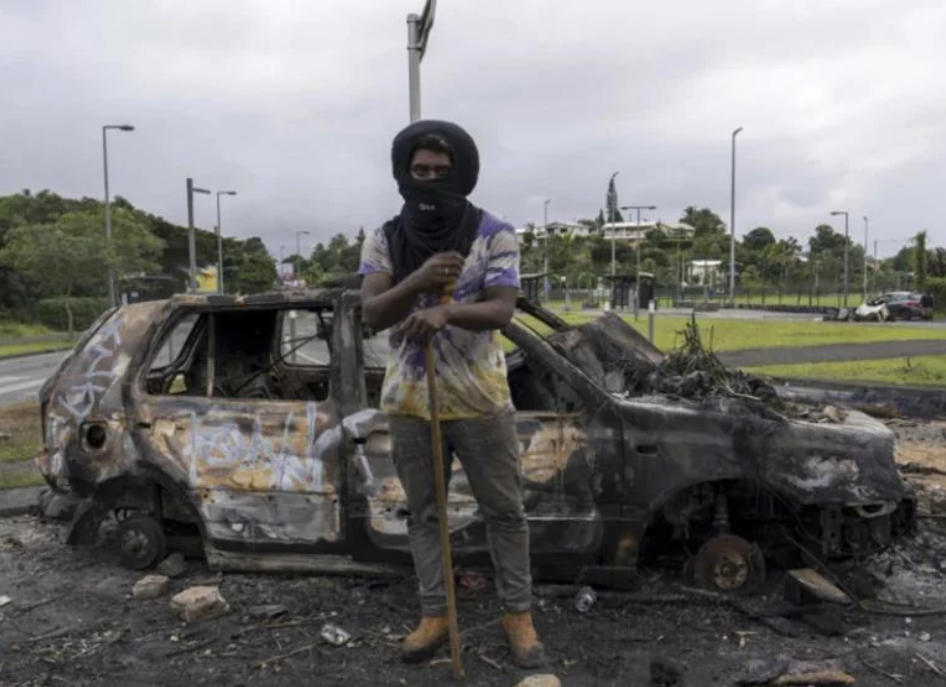 Делови од Нова Каледонија се надвор од државна контрола