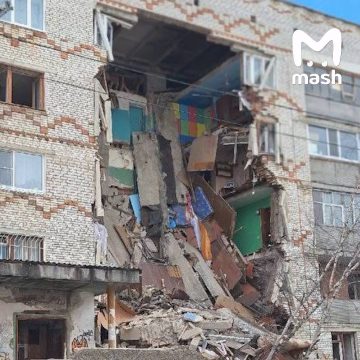 Трагедија среде конфликт: Повеќекатница во Белгород се урна при гранатирање - 12 загинати, 20 повредени, а под урнатите oстанаа затрупани цивили во Рускиот град