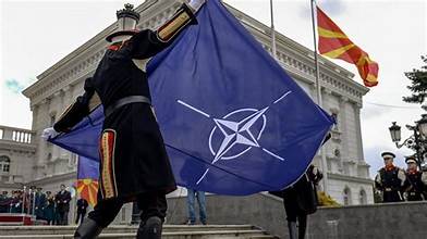 Истражување на јавното мислење: Граѓаните поделени за влијанието на членството во НАТО врз интеграцијата во Европската унија, а нема ниту значителна промена во перцепциите за подобрена безбедност
