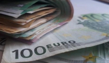 Измама со визи во Кичево: Скопјанец ветувал визи за странска држава и земал по 1000 евра од лице – кривична пријава за измама на 3 лица