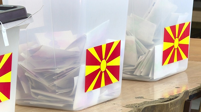 Македонија денеска гласа: Граѓаните по седми пат избираат претседател, а по 11-ти пат пратеници