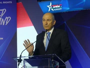 Јанез Јанша ослободен од обвиненија за корупција