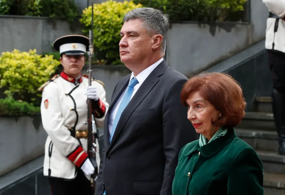 Милановиќ од Скопје: Македонија да не биде жртва на изнудувања за ЕУ-членство