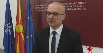 СДСМ НАПРАВИ КАТАСТРОФАЛНА ГРЕШКА: Евроинтеграциите се блокирани поради сервилноста кон Бугарија - прифатија уставни измени, игнорирајќи го ставот на 80% од Македонците, вели Милошоски