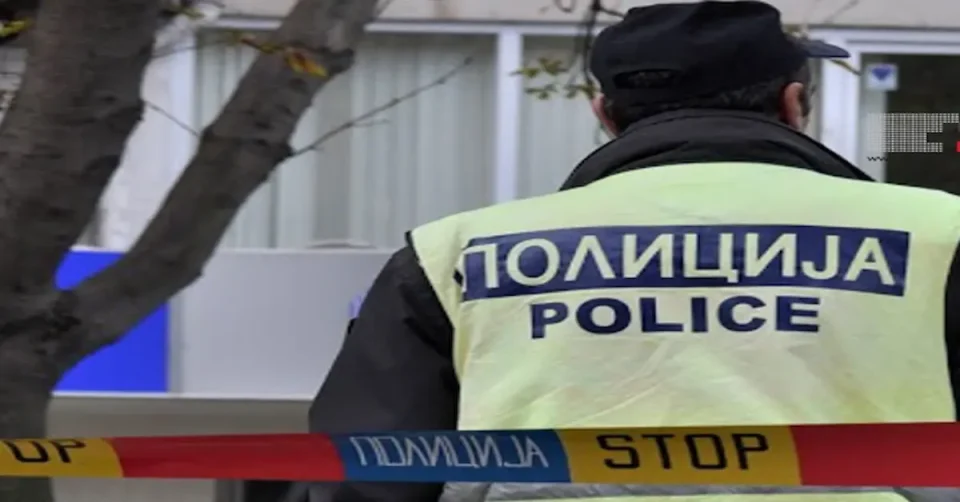 СЕРИОЗЕН ИНЦИДЕНТ ВО ДВОР НА ОСНОВНО УЧИЛИШТЕ ВО СКОПЈЕ: Малолетно момче било физички нападнато со нож од соученици