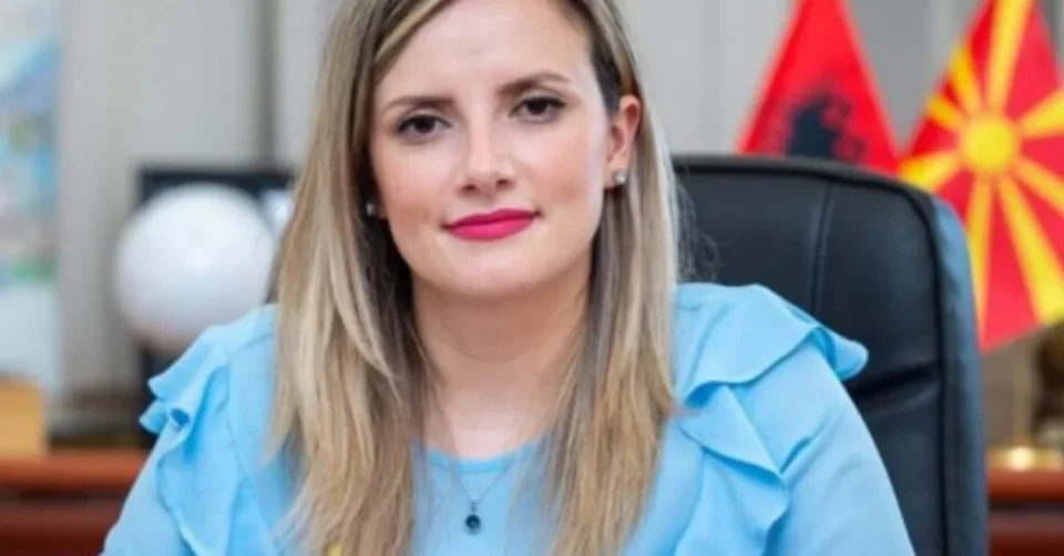 ПРЕДАВСТВОТО СИ ИМА ЦЕНА: Таравари остана со три пратеници – Мимоза Муса врти грб, ВРЕДИ и даде поддршка