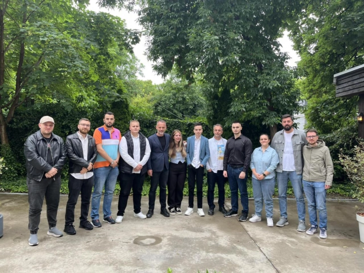 ОВАА ГЕНЕРАЦИЈА НЕ СЕ ПРОДАВА: Младината на Алијанса за Албанците останува со ВЛЕН