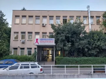 Куќен притвор за Васев и Нухи во предметот „Онкологија“