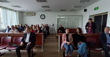 ПРЕСУДАТА ЗА ПОЖАРОТ ВО МОДУЛАРНАТА БОЛНИЦА: Бесими и Етеми осудени на година и пол, семејствата на 14-те загинати сметаат дека не се опфатени вистинските виновници за трагедијата