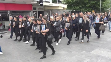 „Марш за ангелите“ во Кочани – семејствата на жртвите од „Пулс“ повторно на улица бараат правда