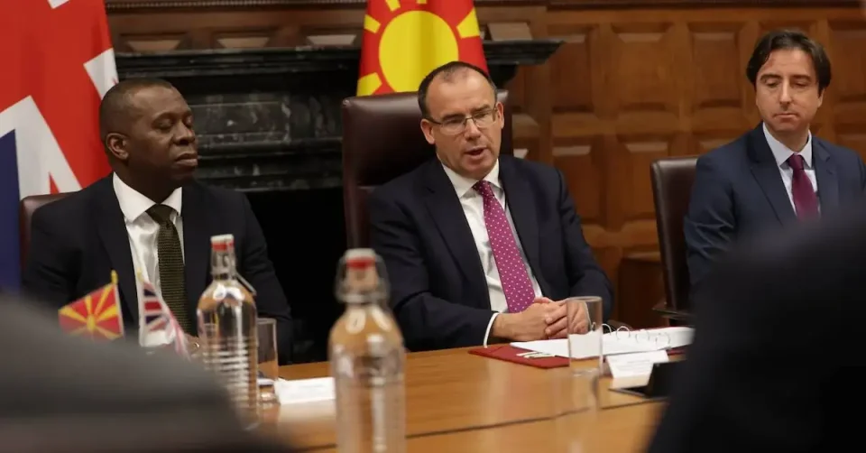 БРИТАНСКАТА АМБАСАДА ВО СКОПЈЕ: Започнува нова ера во билатералните односи помеѓу Обединетото Кралство и Македонија
