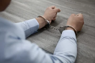 Уапсен вработениот во Народна банка кој Манев го посочи дека го скрил ранецот со моторолите и пиштолот со кој се убиени Вања и Панче