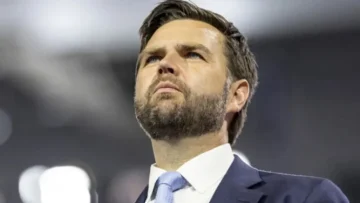 Џеј Ди Венс по нападите: „Не сме во војна со Иран, туку со нивната нуклеарна програма“