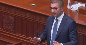 ЗАПОЧНА ИЗГРАДБАТА НА ГАСНИОТ ИНТЕРКОНЕКТОР СО ГРЦИЈА: Исторки чекор кон енергетска независност - Македонија станува земја низ која ќе транзитира гас, вели Мицкоски