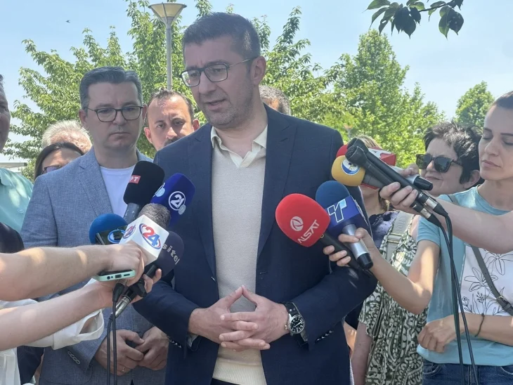 Мицкоски: ВМРО ДПМНЕ ги објави кандидатите за градоначалници за 33 општини, до средината на јули ќе се знаат и имињата на останатите кандидати