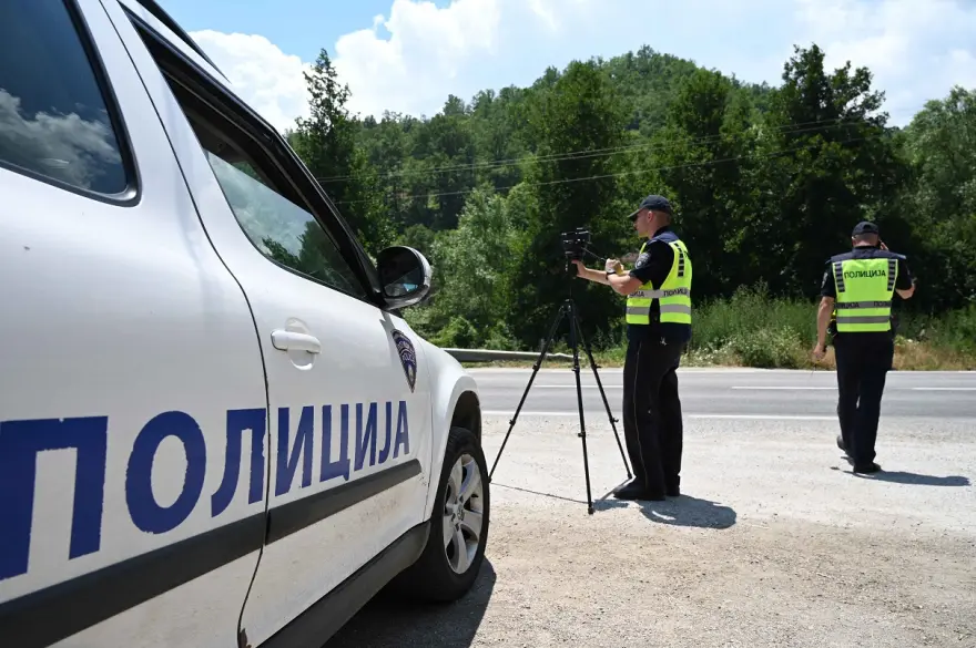 ЗАСИЛЕНИ КОНТРОЛИ ВО МВР: Полицијата викендов казни 1.077 возачи, најголем од нив возеле без возачка