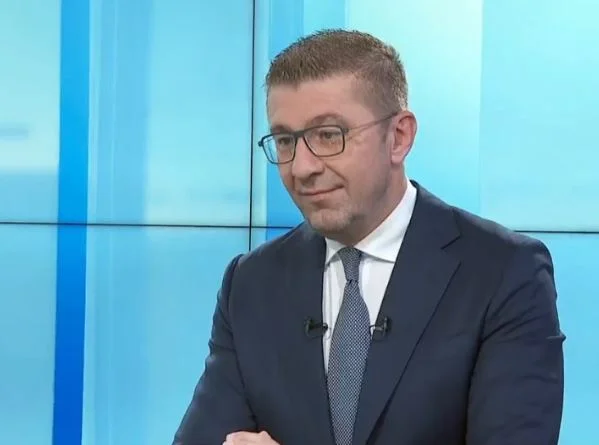 Мицкоски: Мотивите на владите на ДУИ и СДСМ беа попустливост кон Бугарија