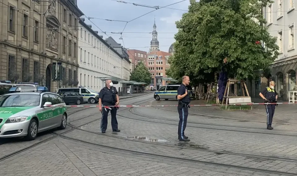 (ВИДЕО) Познати детали за масакрот во Грац: Напаѓачот имал 22 години, отворил оган во две училници, а потоа се заклучил во тоалет