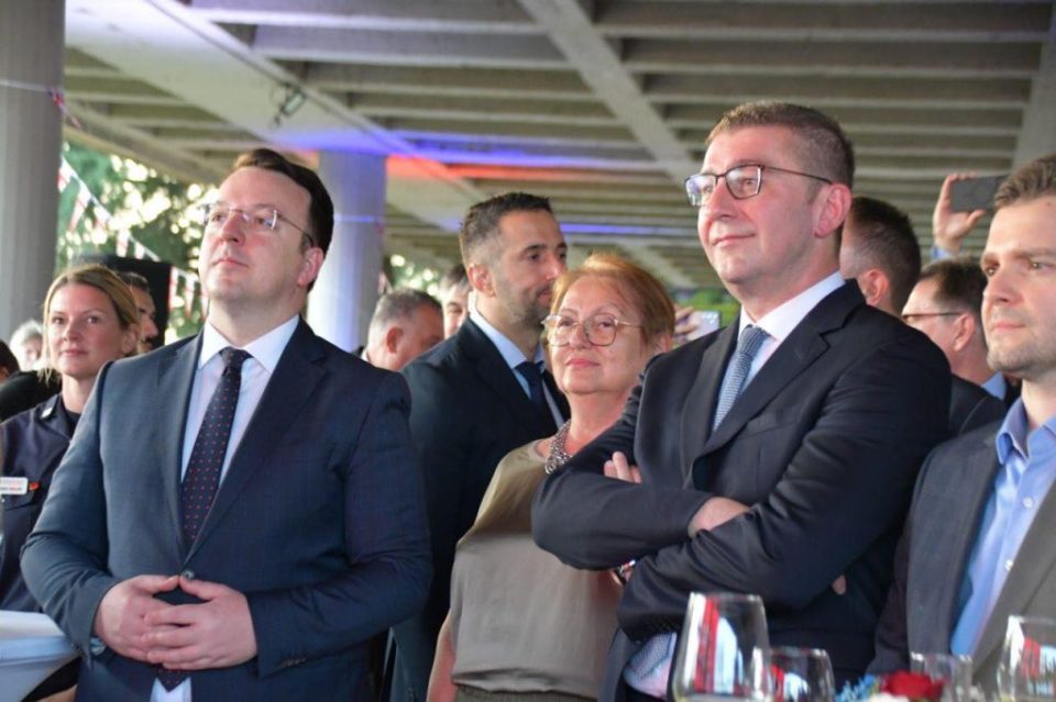 Николоски: Пријателството меѓу Македонија и Велика Британија е на највисоко ниво