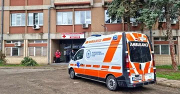 ОВРЕДЕНИТЕ ОД ПОЖАРОТ ВО КОЧАНИ: Последните двајца пациенти на лекување во странство се враќаат дома од болница во Белград