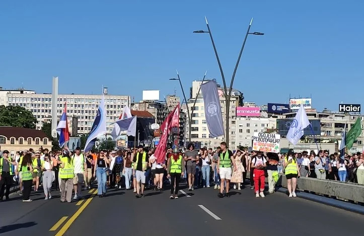 Студентски протести во Србија во повеќе од 30 градови, се бара предвремени парламентарни избори