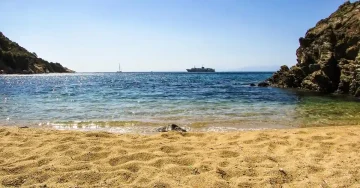 Силен земјотрес ја стресе Грција: Епицентарот на земјотресот бил во Јонското Море, меѓу островите Закинтос и Кефалонија