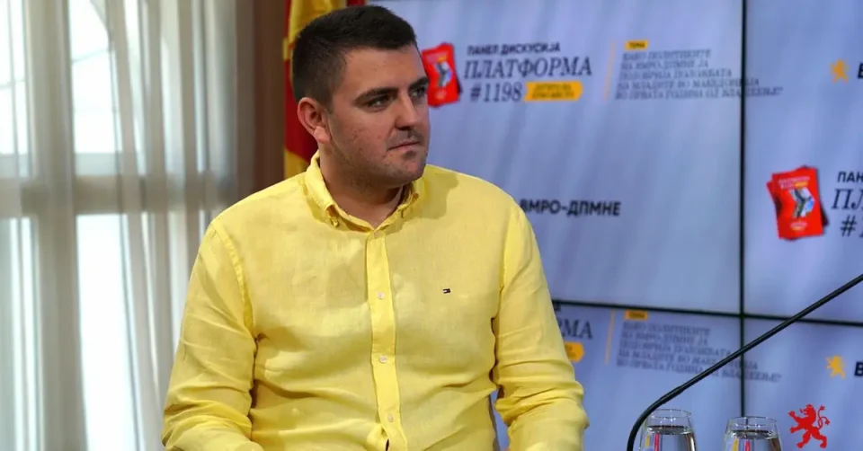 Попов: Јавните повици за младите сега се достапни за сите