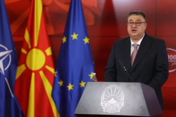 Нема веќе плата без работа, им порача Минчев на административците