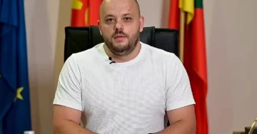 ПО ДЕЦЕНИИ ЧЕКАЊЕ: Љубанци и Љуботен конечно добиваат чиста вода за пиење од градскиот водовод - исполнето ветувањето до жителите, вели Костовски