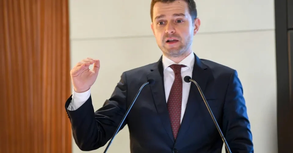Муцунски: Нема да дозволиме по никоја цена да ни бидат погазени идентитетските обележја