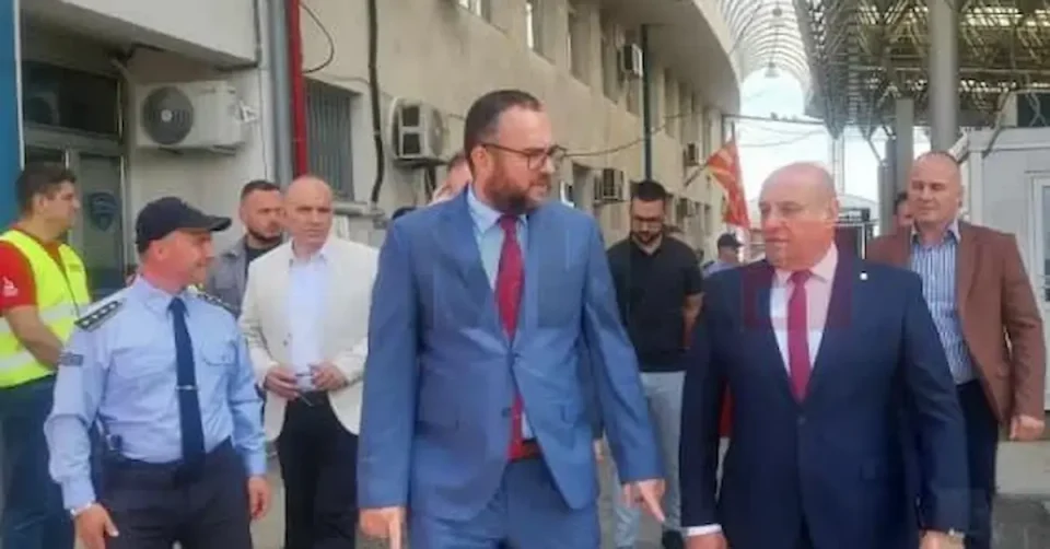 Тошковски: Измените на Законот за полиција ќе ја зголемат професионалноста во МВР