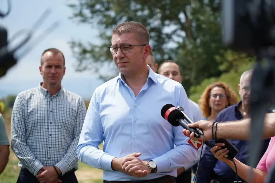 Мицкоски: Завршен првиот дел од санацијата на хидросистемот Ѓавато, кој повеќе од 4 години беше со пробиени цевки