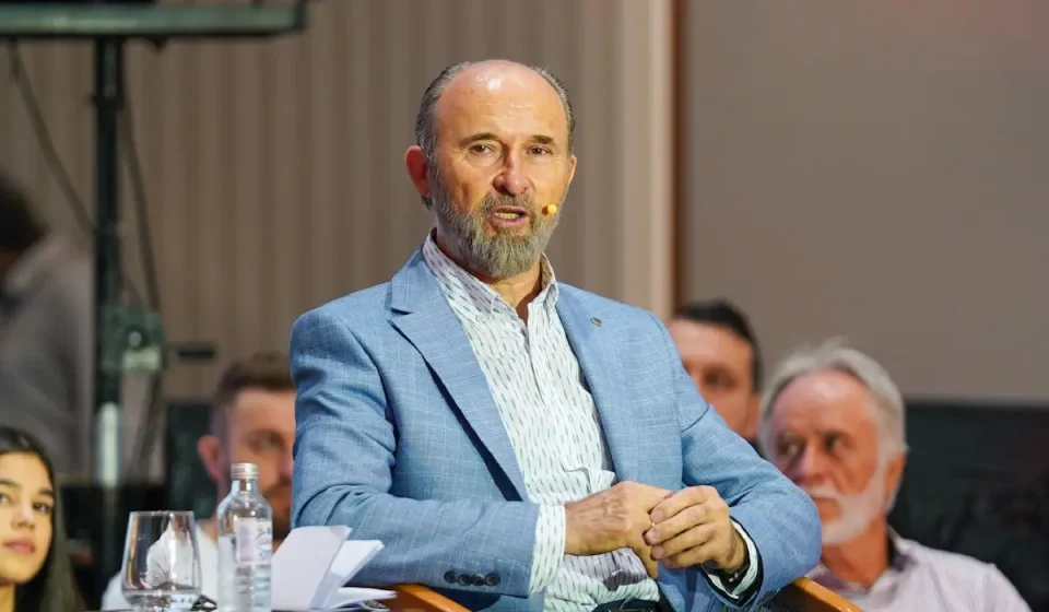 Трајановски: ЗА ЕДНА ГОДИНА пуштивме во употреба 101 километар експресни и регионални патишта