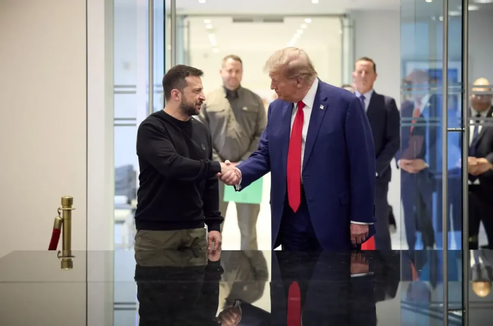 ТРАМП СО ПОРАКА ДО ЗЕЛЕНСКИ: „Склучи договор со Русија“