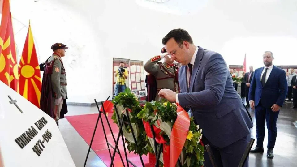 (ФОТО) Николовски од Крушево:  Поклон пред великанот Никола Карев