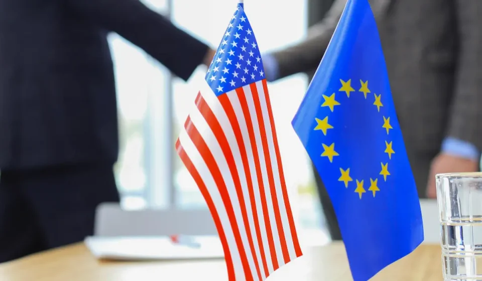 ЕВРОПА: Трамп да распореди борбени авиони во Романија како гаранција за Украина