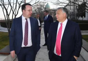 Зајакнување на врските со Унгарија: Николоски присуствува на Националниот ден на Унгарија