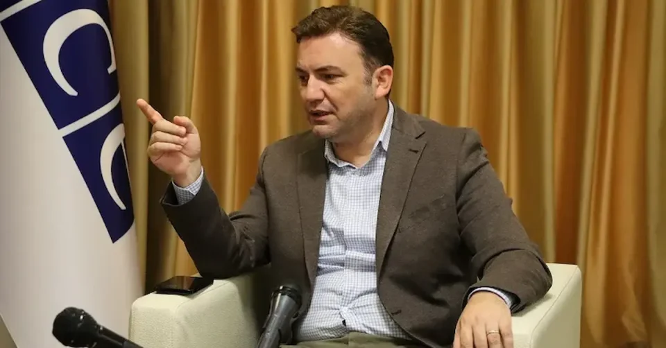 ОСМАНИ ПОВТОРНО АМНЕСТИРАН: Објавен ревизорскиот извештај за сериозни злоупотреби во МНР – 2 милиони евра за организација на ОБСЕ самитот без документација и евиденција, а Обвинителството молчи