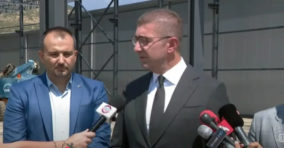 (ВИДЕО) ПАЗАРНИОТ ИНСПЕКТОРАТ Е НА ТЕРЕН: Нема нарушувања за договореното за „училишната кошничка“, вели Мицкоски