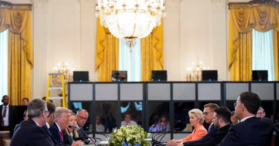 (ВИДЕО) ТРАМП НА СРЕДБА СО ЕВРОПСКИТЕ ЛИДЕРИ: Оптимист сум дека ќе најдеме решение за одбивање на потенцијална агресија кон Украина во иднина, но мислам дека шансите за такво сценарио се мали